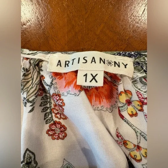 Floral Print Women's Top, by Artisanony, size 1x, UEC - Picture 4 of 6